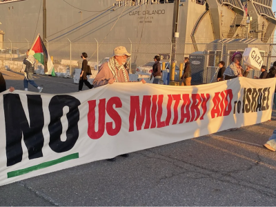 Direct Action for Palestine attempt to block a ship from departing the Port of Oakland